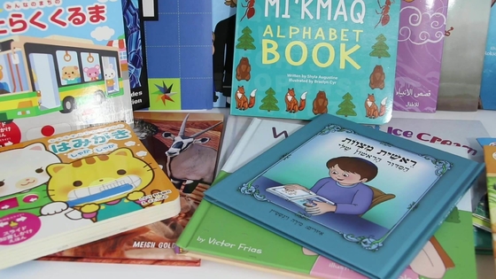 A3 A4 A5 A6 Bảng màu in sách tùy chỉnh In sách cho trẻ em